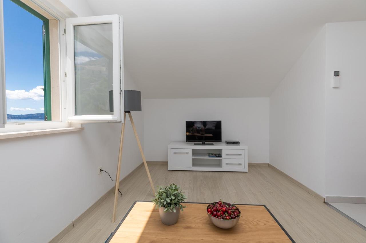 Apartments Villa Carica B&B Мимице Екстериор снимка