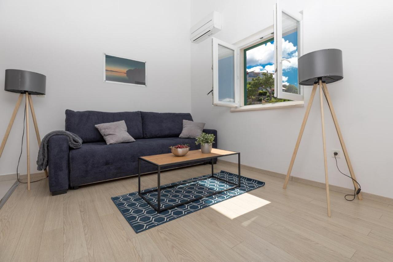 Apartments Villa Carica B&B Мимице Екстериор снимка