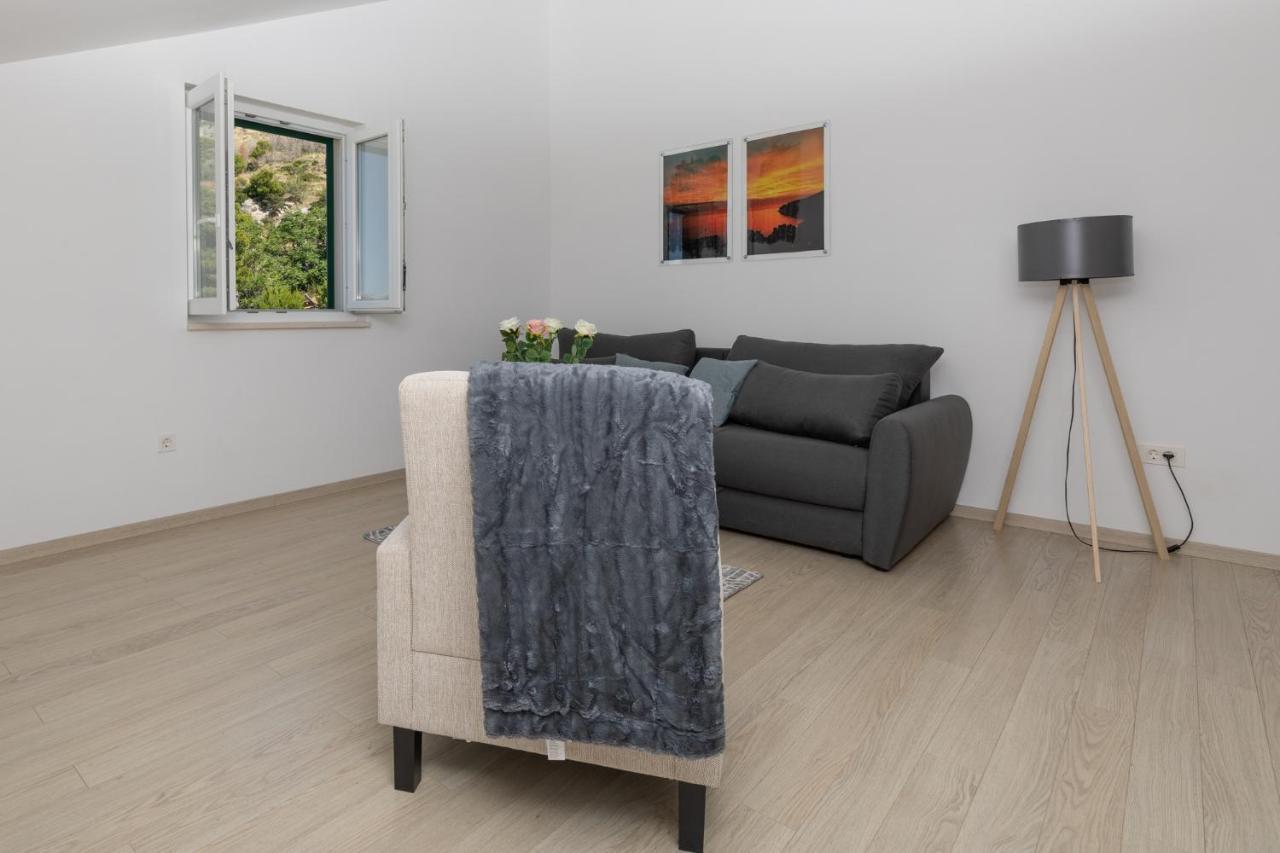 Apartments Villa Carica B&B Мимице Екстериор снимка